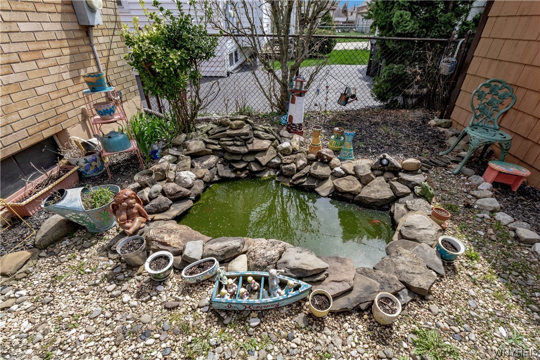 406 Delaware Road Tonawanda Town, NY 14217 - Photo 9 of 42