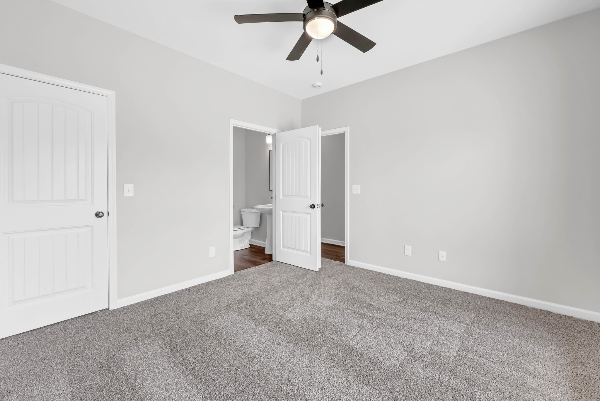 2395 Pea Ridge Road Clarksville, TN 37040 - Photo 28 of 36 a view of an empty room