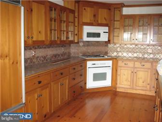 1 Fieldstone Circle Cream Ridge, NJ 08514 - Photo 4 of 12 Kitchen
