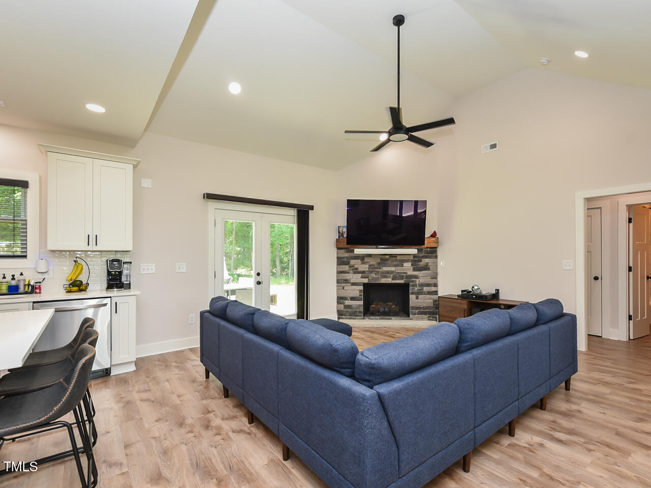 710 Country Road Middlesex, NC 27557 - Photo 9 of 30 Interior - LR - OK