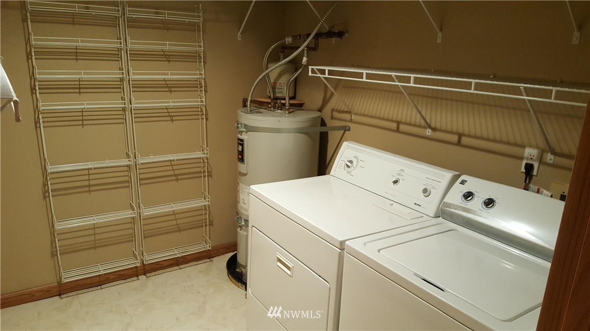 11502 Southeast 173rd Street, Unit 38 Renton, WA 98058 - Photo 20 of 25 Gallery Image 20