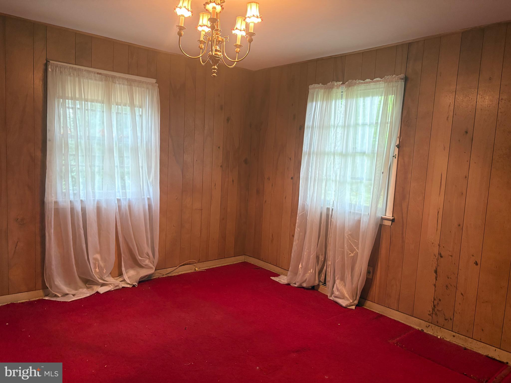 1041 Kipling Road Jenkintown, PA 19046 - Photo 10 of 23 an empty room with windows and closet