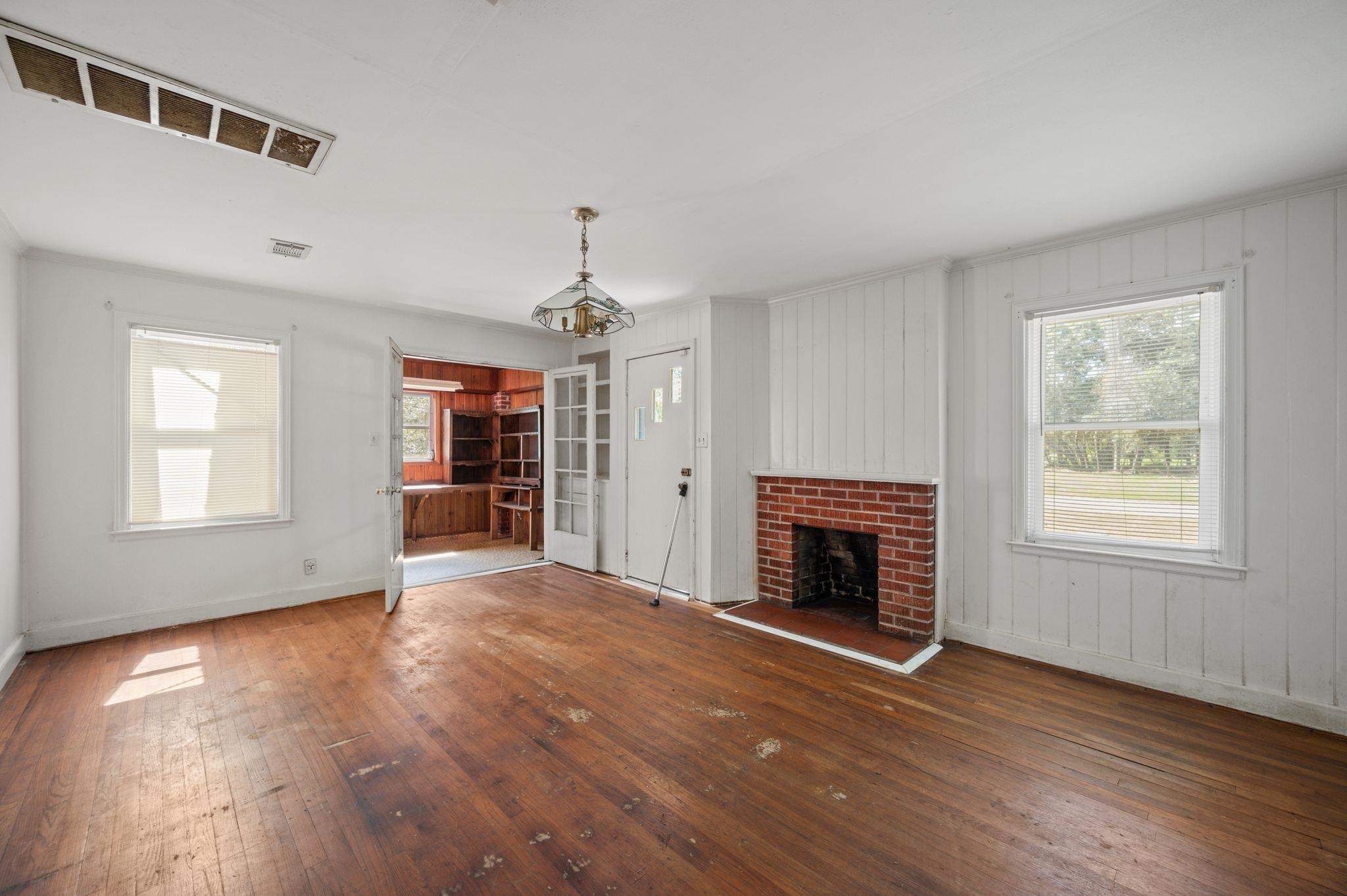 411 West 6th Street Bay Minette, AL 36507 - Photo 18 of 28 Living Room