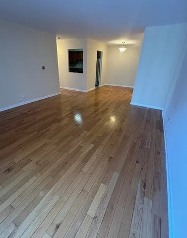 $1,750 | 7449 Washington Street, Unit 208, Forest Park, IL 60130