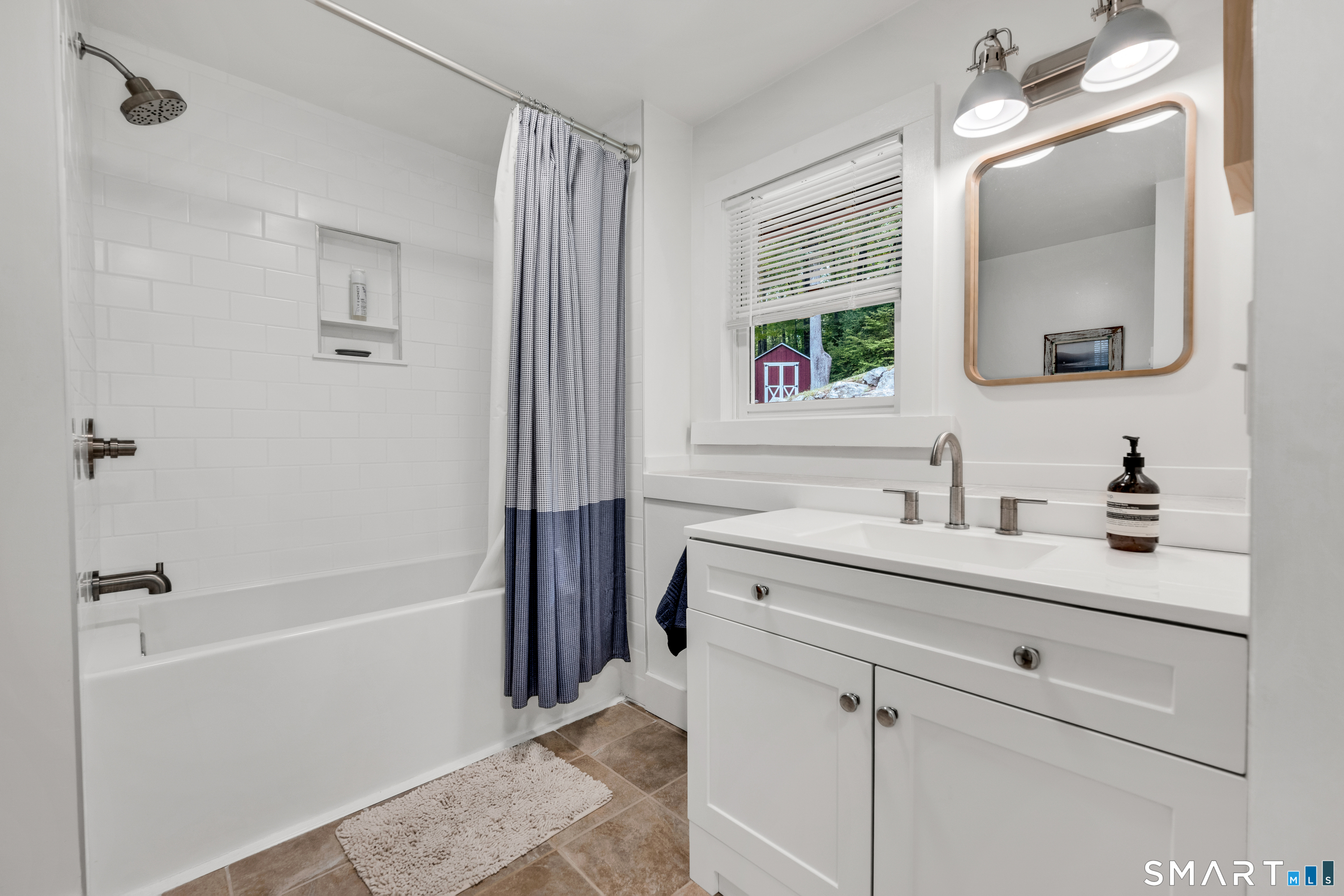 100 Short Woods Road New Fairfield, CT 06812 - Photo 20 of 31 Gallery Image 20