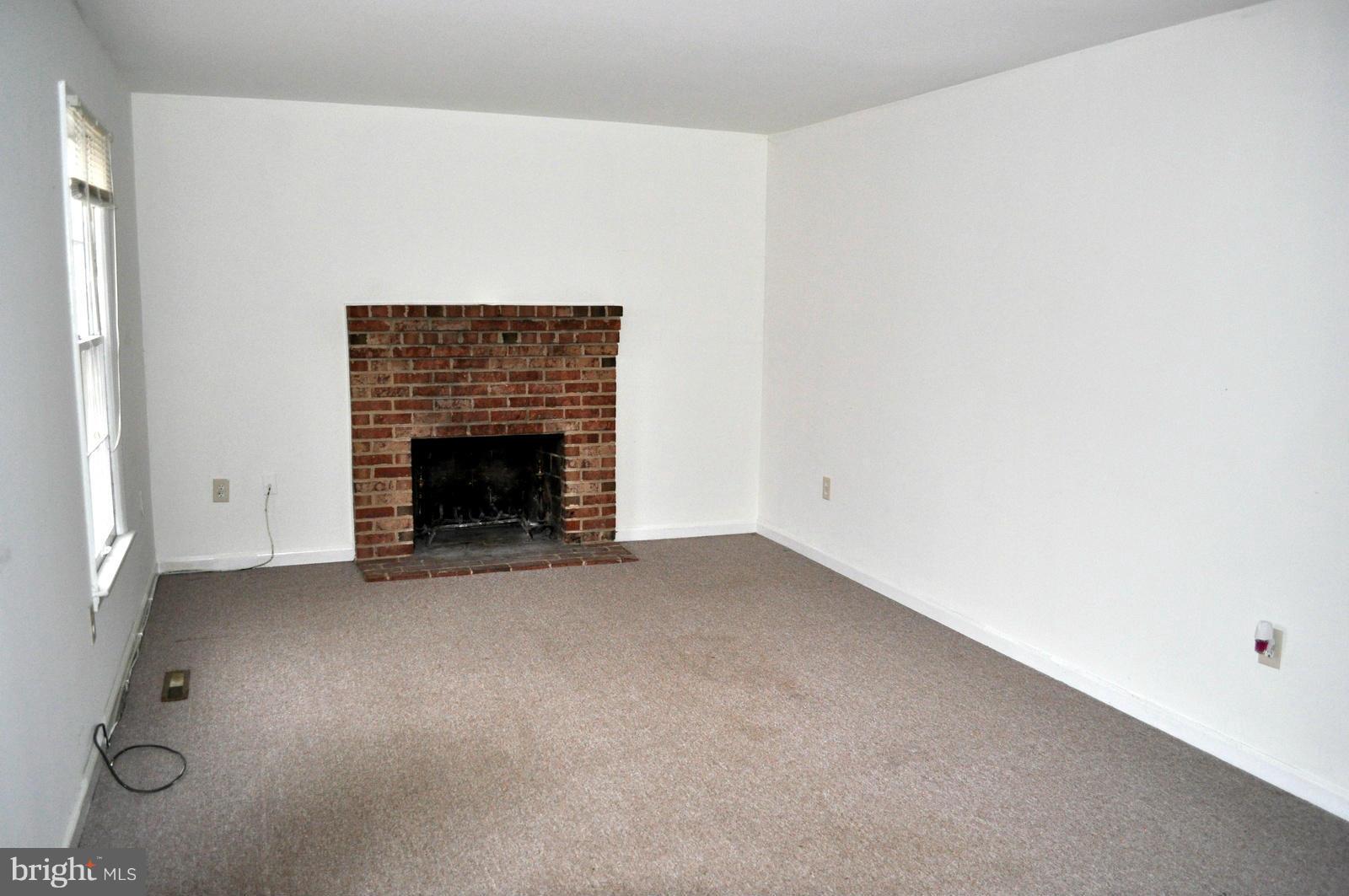 7502 Arden Road Cabin John, MD 20818 - Photo 6 of 30 Family Room