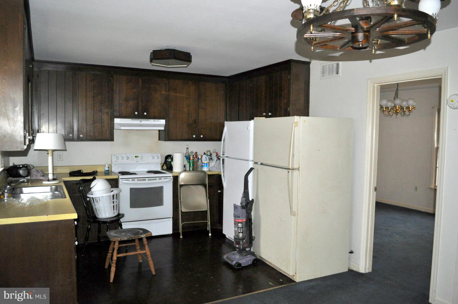 7502 Arden Road Cabin John, MD 20818 - Photo 10 of 30 Kitchen