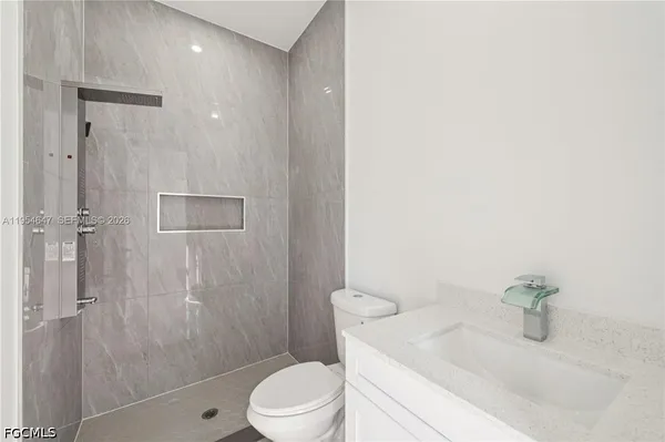 $2,250 | 4402 East 19th Street, Lehigh Acres, FL 33972