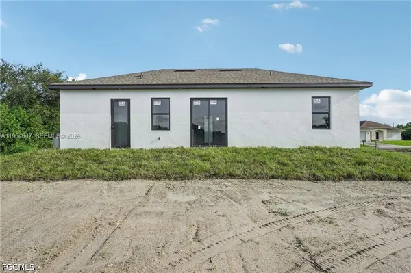 $2,250 | 4402 East 19th Street, Lehigh Acres, FL 33972