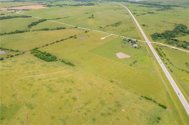 $1,071,000 | Highway 169 Highway, Welda, KS 66091