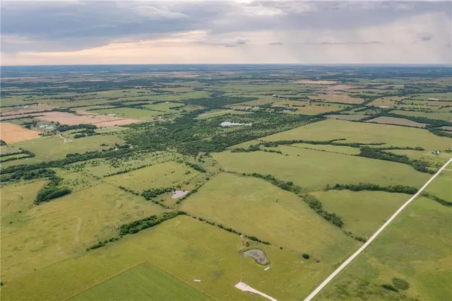$1,071,000 | Highway 169 Highway, Welda, KS 66091