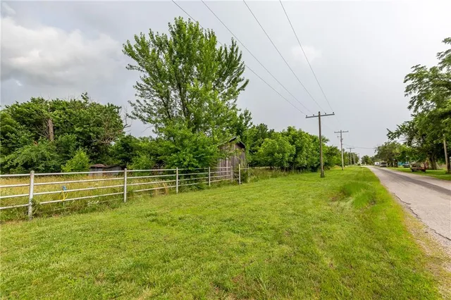 $1,071,000 | Highway 169 Highway, Welda, KS 66091