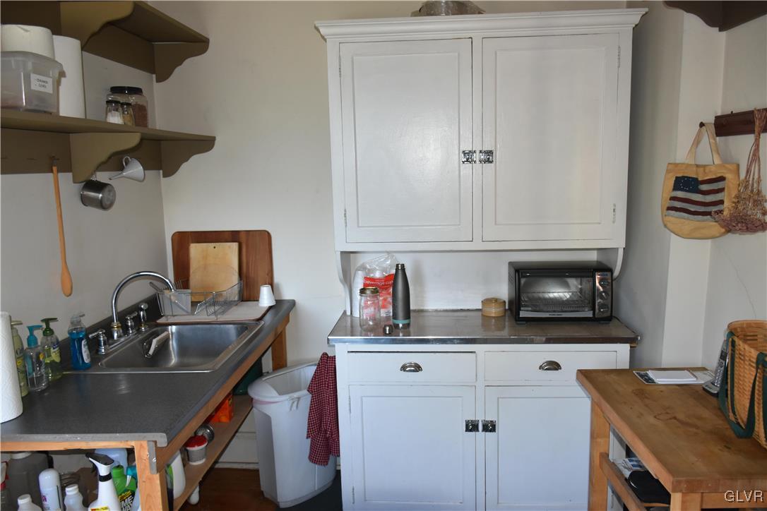5412 Shimerville Road Emmaus, PA 18049 - Photo 16 of 48 Gallery Image 16