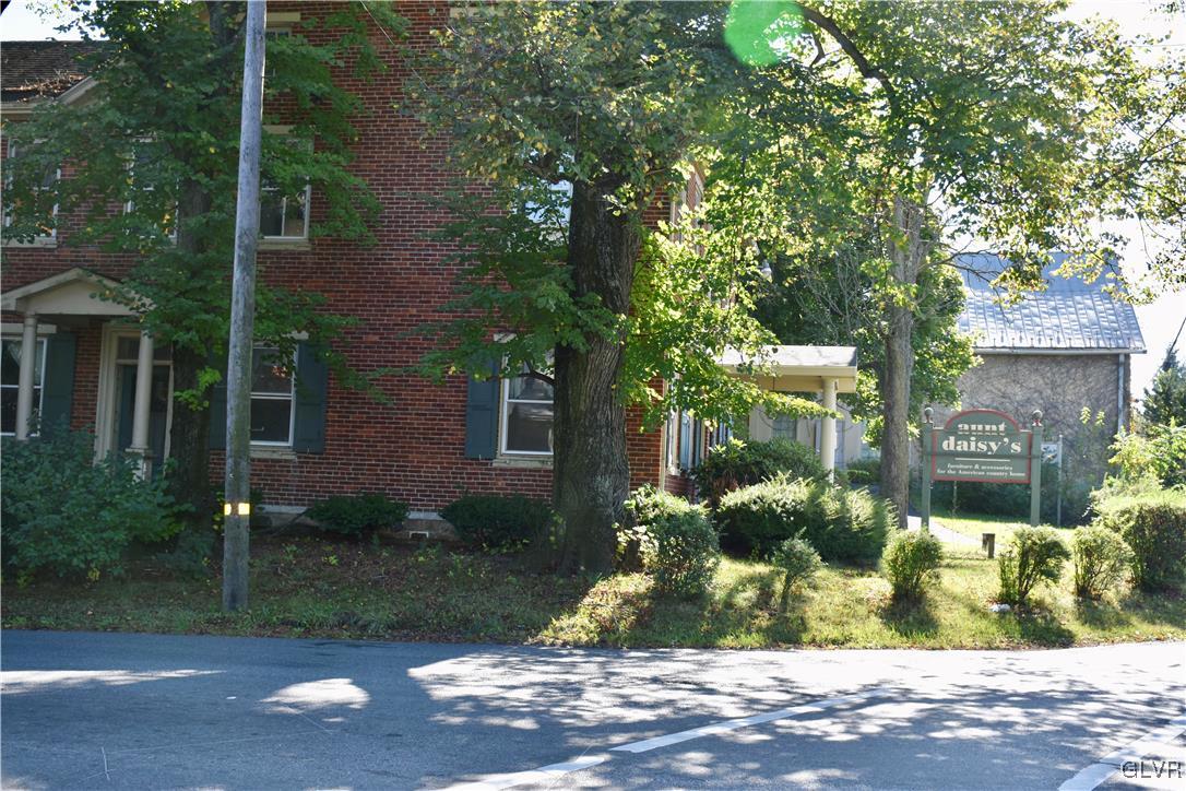 5412 Shimerville Road Emmaus, PA 18049 - Photo 3 of 48 Gallery Image 3