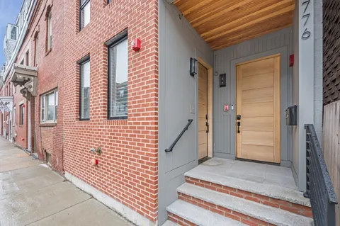 $999,000 | 776 East 6th Street, Unit 1, Boston, MA 02127