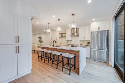 $999,000 | 776 East 6th Street, Unit 1, Boston, MA 02127