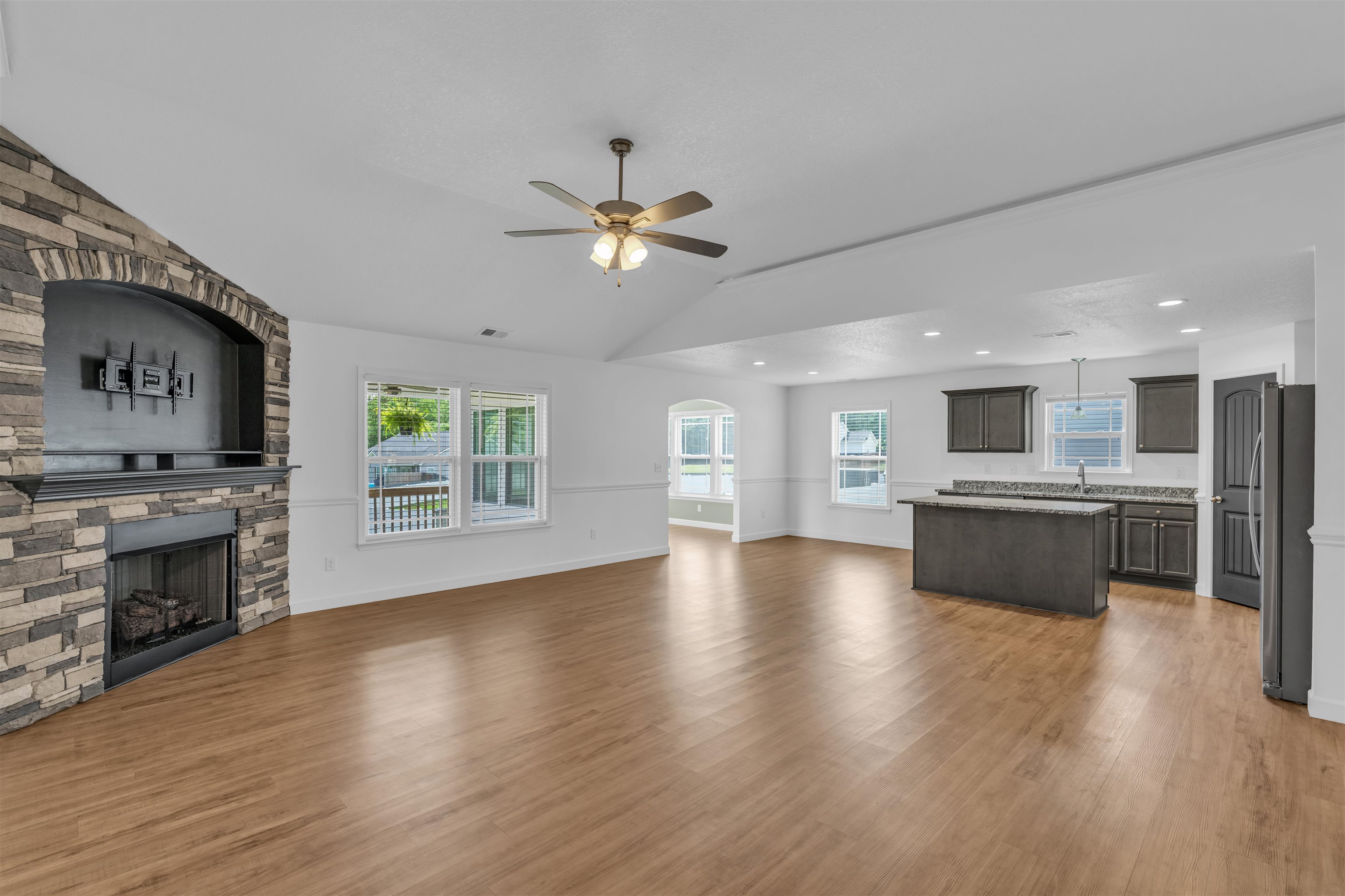 1071 Holly Springs Inman, SC 29349 - Photo 6 of 30