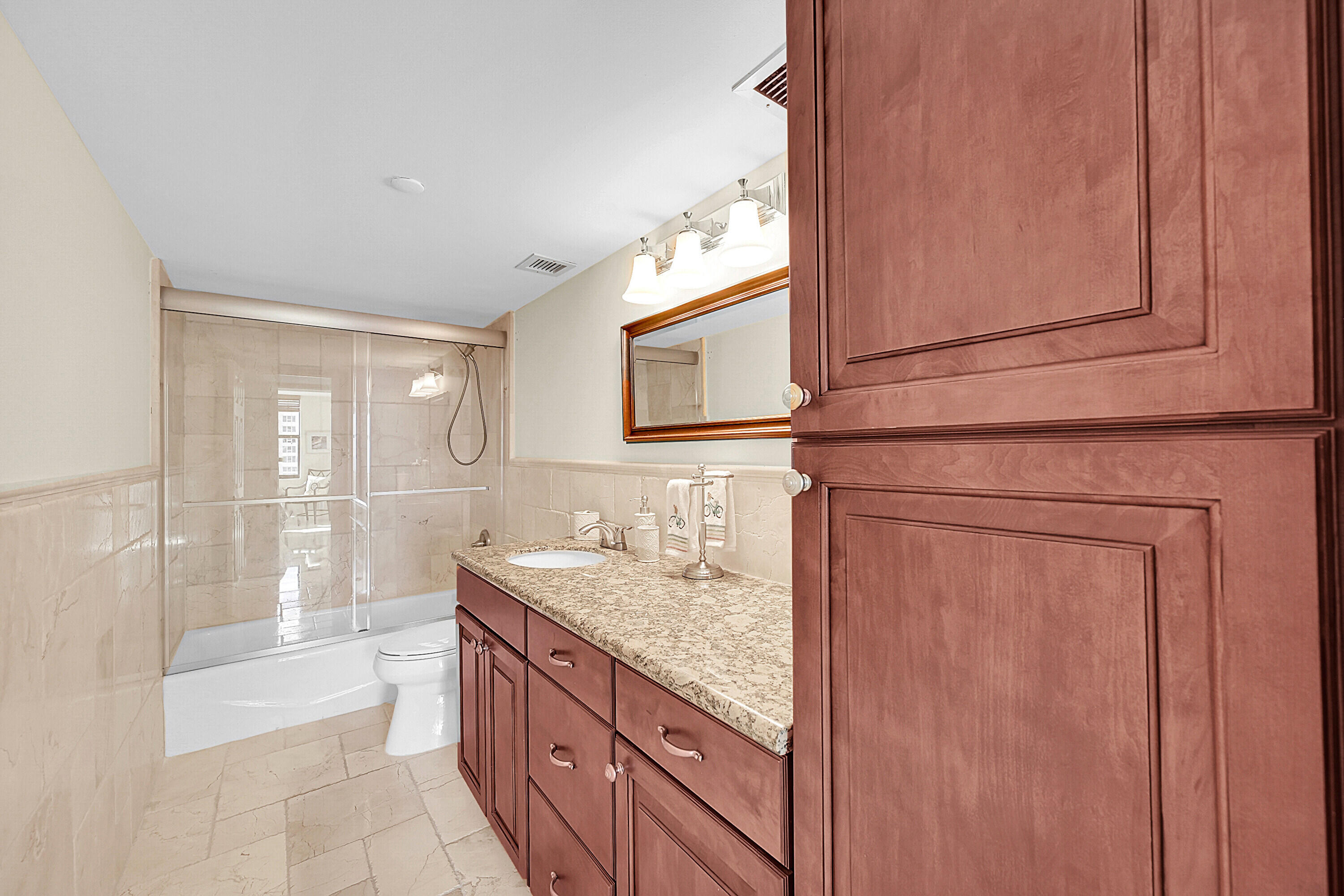 2003 North Ocean Boulevard, Unit 802 Boca Raton, FL 33431 - Photo 23 of 30 Large 2nd Bathroom