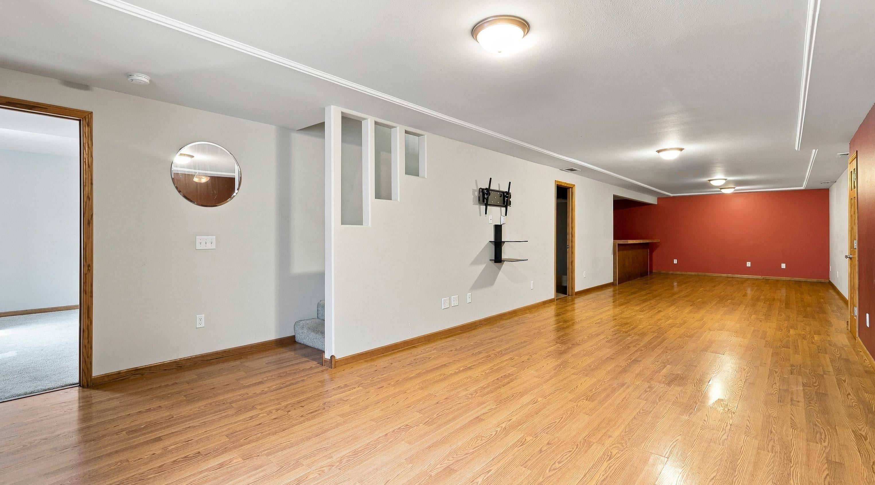 2300 Trenton Road Dubuque, IA 52002 - Photo 26 of 39 Gallery Image 26