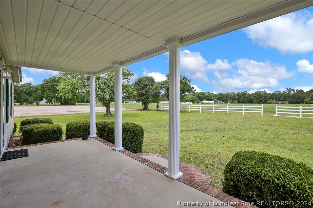 160 Delton Road Lumberton, NC 28358 - Photo 4 of 27 Gallery Image 4