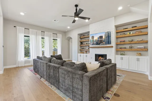 $875,000 | 512 Choke Canyon Lane, Georgetown, TX 78628