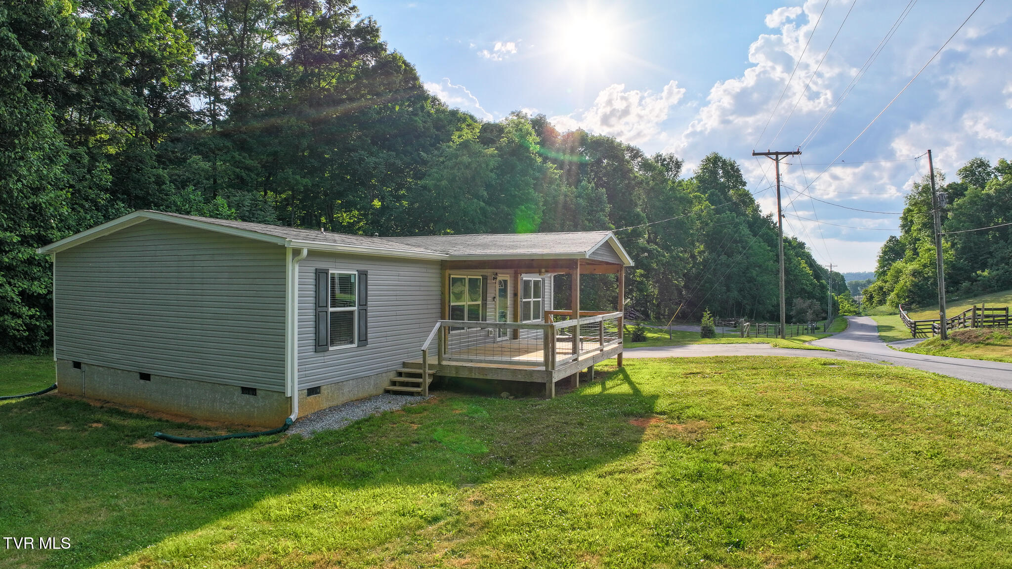 1320 Sugar Bowl Road Chuckey, TN 37641 - Photo 9 of 44 Front Exterior