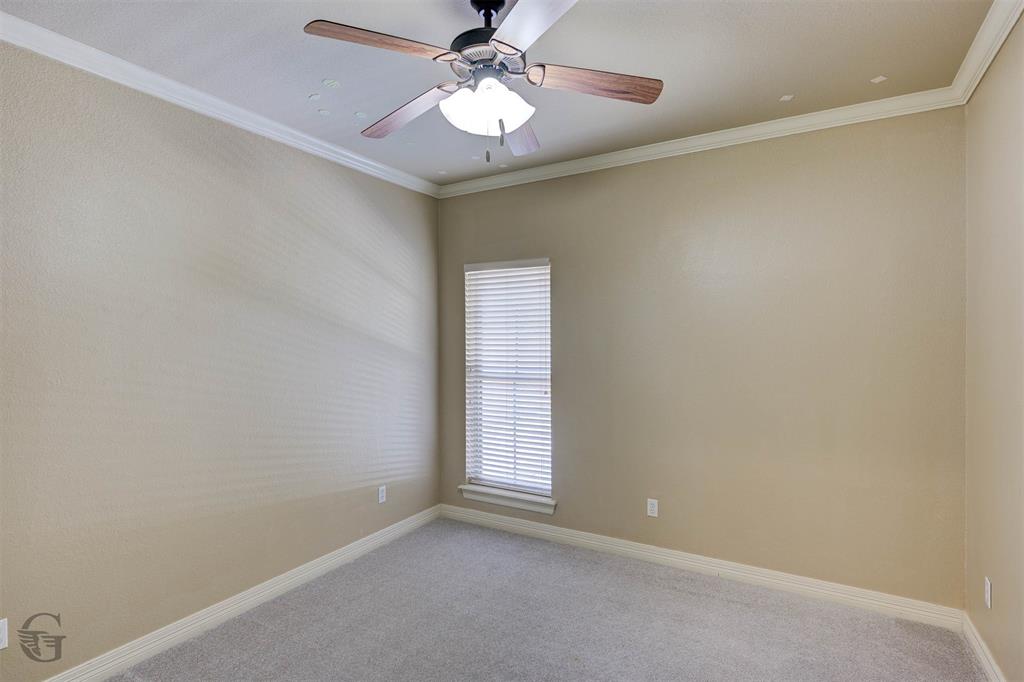 830 Entrada Bossier City, LA 71111 - Photo 14 of 25 a view of an empty room with a window