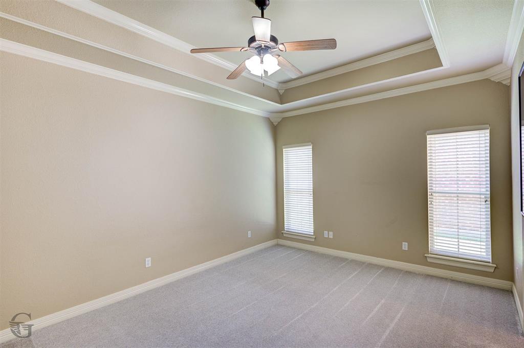 830 Entrada Bossier City, LA 71111 - Photo 10 of 25 a view of an empty room with a window
