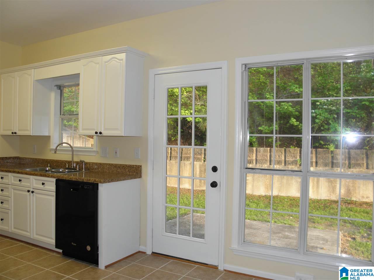 116 Cobblestone Terrace Pelham, AL 35124 - Photo 9 of 24