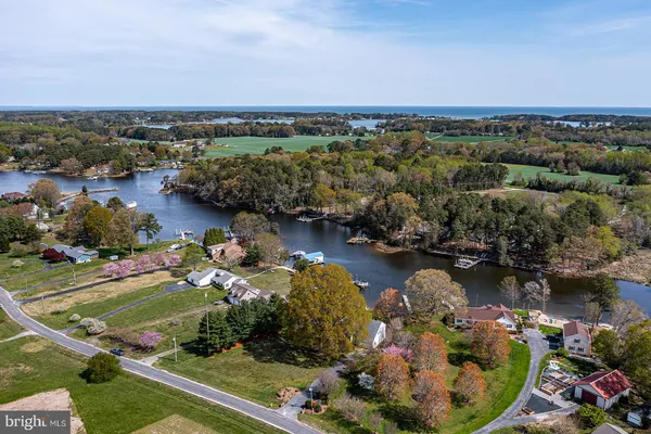 $575,000 | 150 East Harbor Drive, Reedville, VA 22539