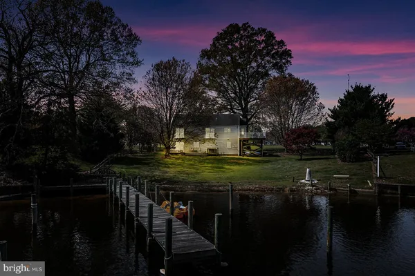 $575,000 | 150 East Harbor Drive, Reedville, VA 22539