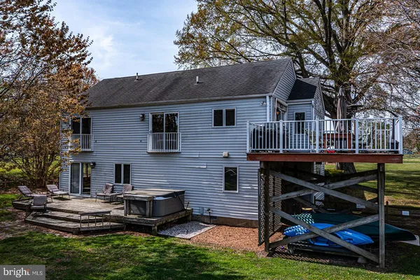 $575,000 | 150 East Harbor Drive, Reedville, VA 22539