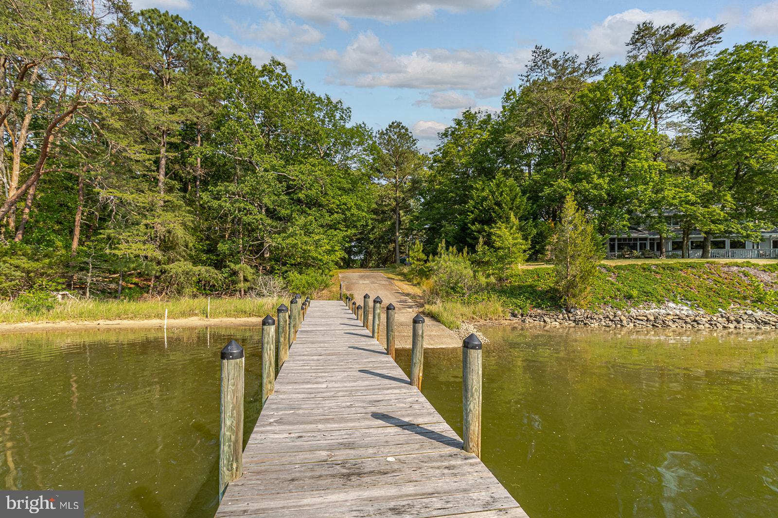 150 East Harbor Drive Reedville, VA 22539 - Photo 88 of 93 Community Dock