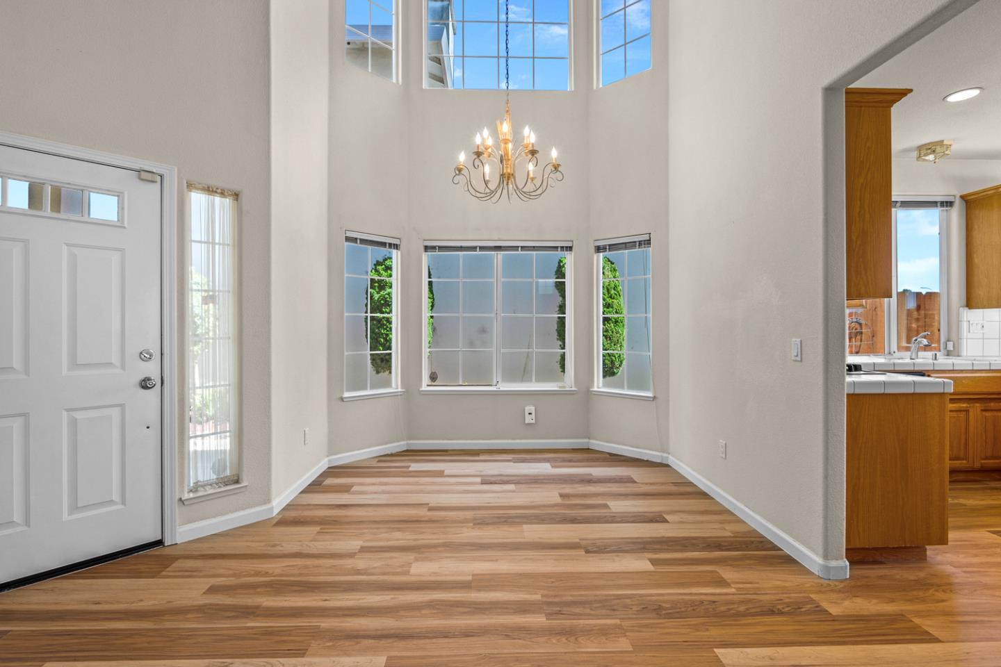 215 Montclair Lane Salinas, CA 93906 - Photo 11 of 40 a view of an empty room with a window
