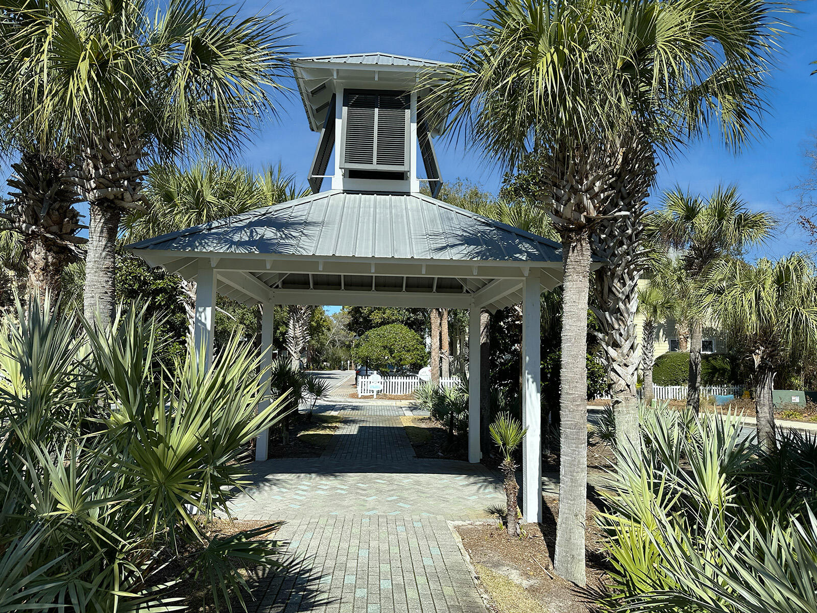 3986 West Hidden Lake Way, Unit 231 Santa Rosa Beach, FL 32459 - Photo 21 of 66 a view of outdoor space yard and porch