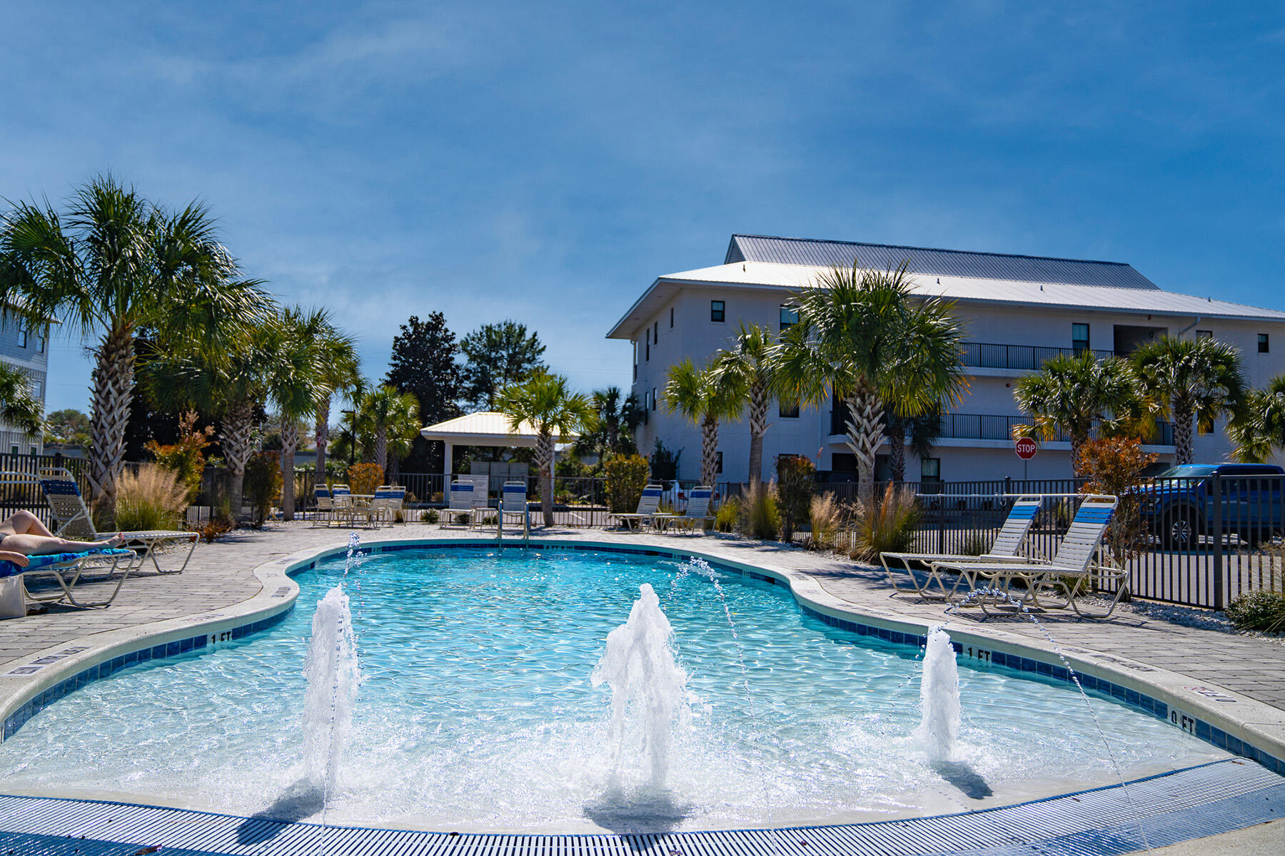 3986 West Hidden Lake Way, Unit 231 Santa Rosa Beach, FL 32459 - Photo 43 of 66 a view of a house with sitting area and furniture