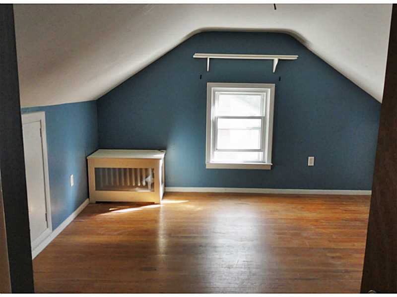20 Horse Neck Road Warwick, RI 02889 - Photo 8 of 12 Bedroom. Traditional Cape Style. This is the Bedroom to the right at the top of the landing. Bedroom to the left is a mirror image. Full Bath at top of landing as well.
