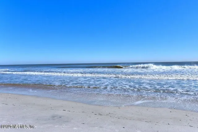 $1,695 | 408 13th Avenue North, Unit A, Jacksonville Beach, FL 32250