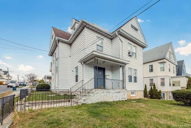 $720,000 | 69 Waring Place, Yonkers, NY 10703