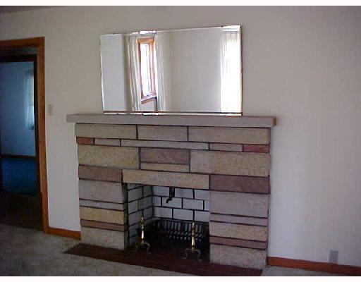 402 West Sunbury Road Butler, PA 16001 - Photo 3 of 6 Living Room. LOG BURNING STONE FIREPLACE.
