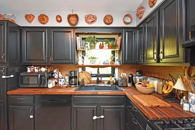 $375,000 | 916 Lacey Avenue, Lisle, IL 60532