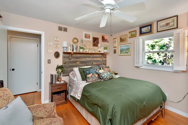 $375,000 | 916 Lacey Avenue, Lisle, IL 60532