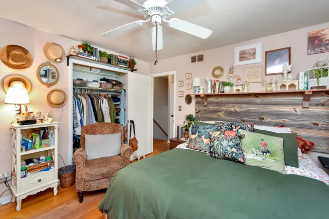 $375,000 | 916 Lacey Avenue, Lisle, IL 60532