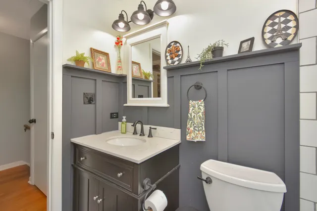 $375,000 | 916 Lacey Avenue, Lisle, IL 60532