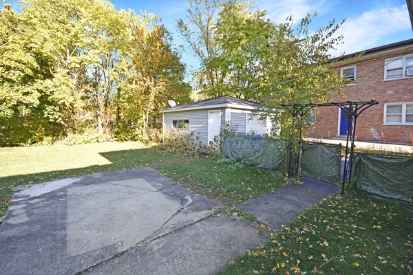 $360,000 | 916 Lacey Avenue, Lisle, IL 60532