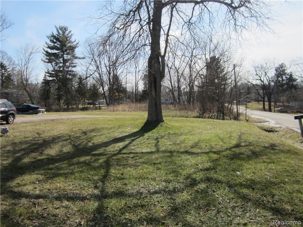 5045 Freiermuth Road Stockbridge, MI 49285 - Photo 55 of 58 Large 1.64 acre yard. Paved road!