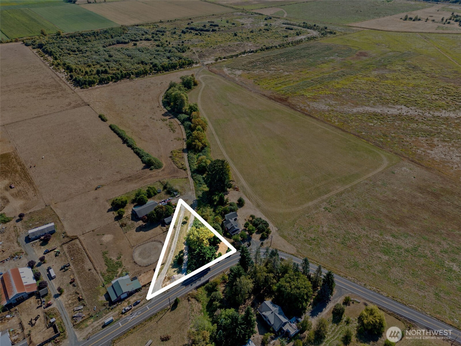 379 Twin Oaks Road Chehalis, WA 98532 - Photo 21 of 30 a view of water heater room