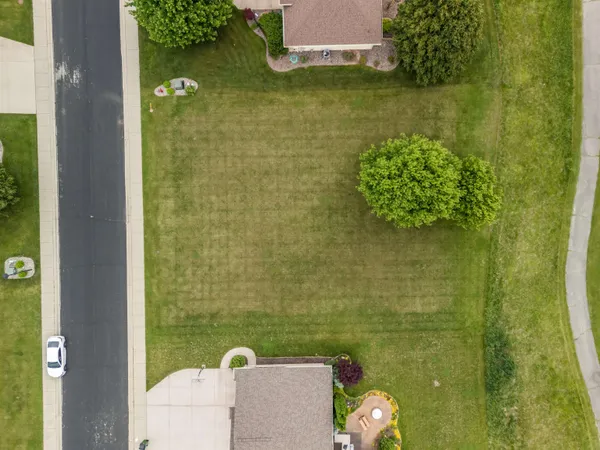 $69,900 | 563 Royal Saint Pats Drive, Wrightstown, WI 54180