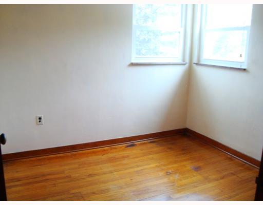 5970 Library Road Bethel Park, PA 15102 - Photo 9 of 11 Other. bed
