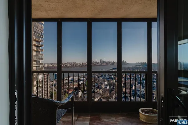 $6,000 | 200 Winston Drive, Unit 2319, Cliffside Park, NJ 07010